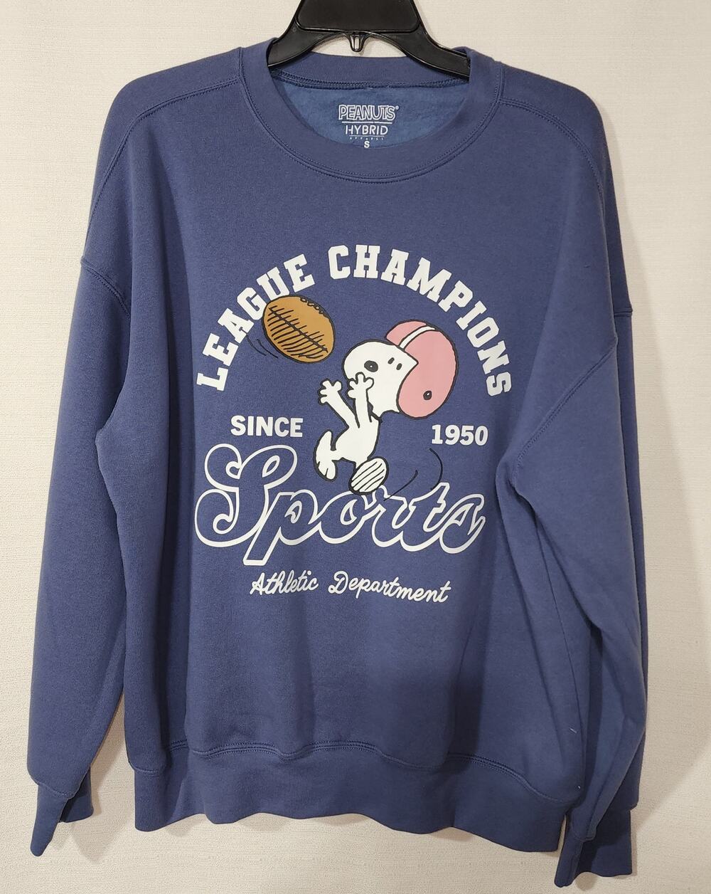 Snoopy League Champions Sweatshirt men's small